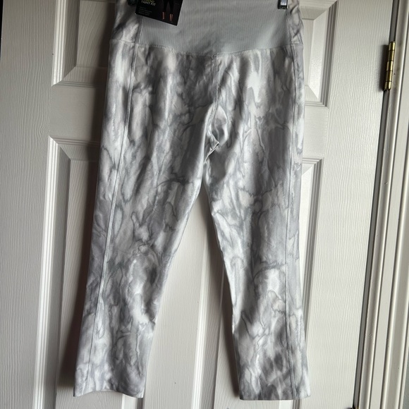 Women’s Nike Legend Trainer leggings sz M NWT - Picture 4 of 12
